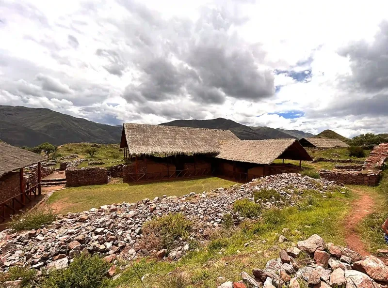 Vale-Sul-Pikillacta-cidade-pre-inca-scaled